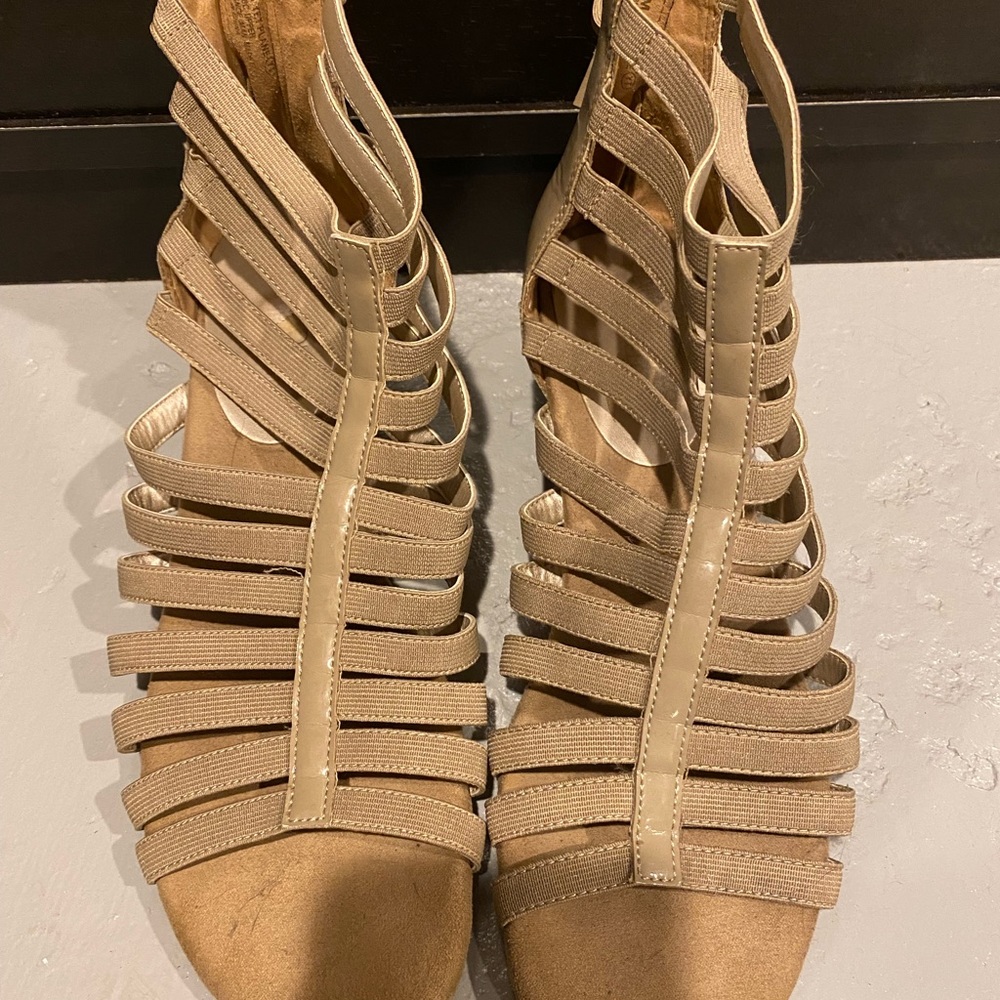 Wedge sandals